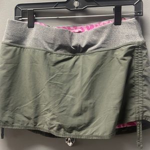 Green Nike skort with pink shorts